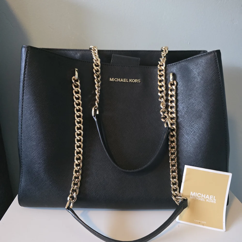 Michael Kors Black Tote Bag - Picture 3 of 15